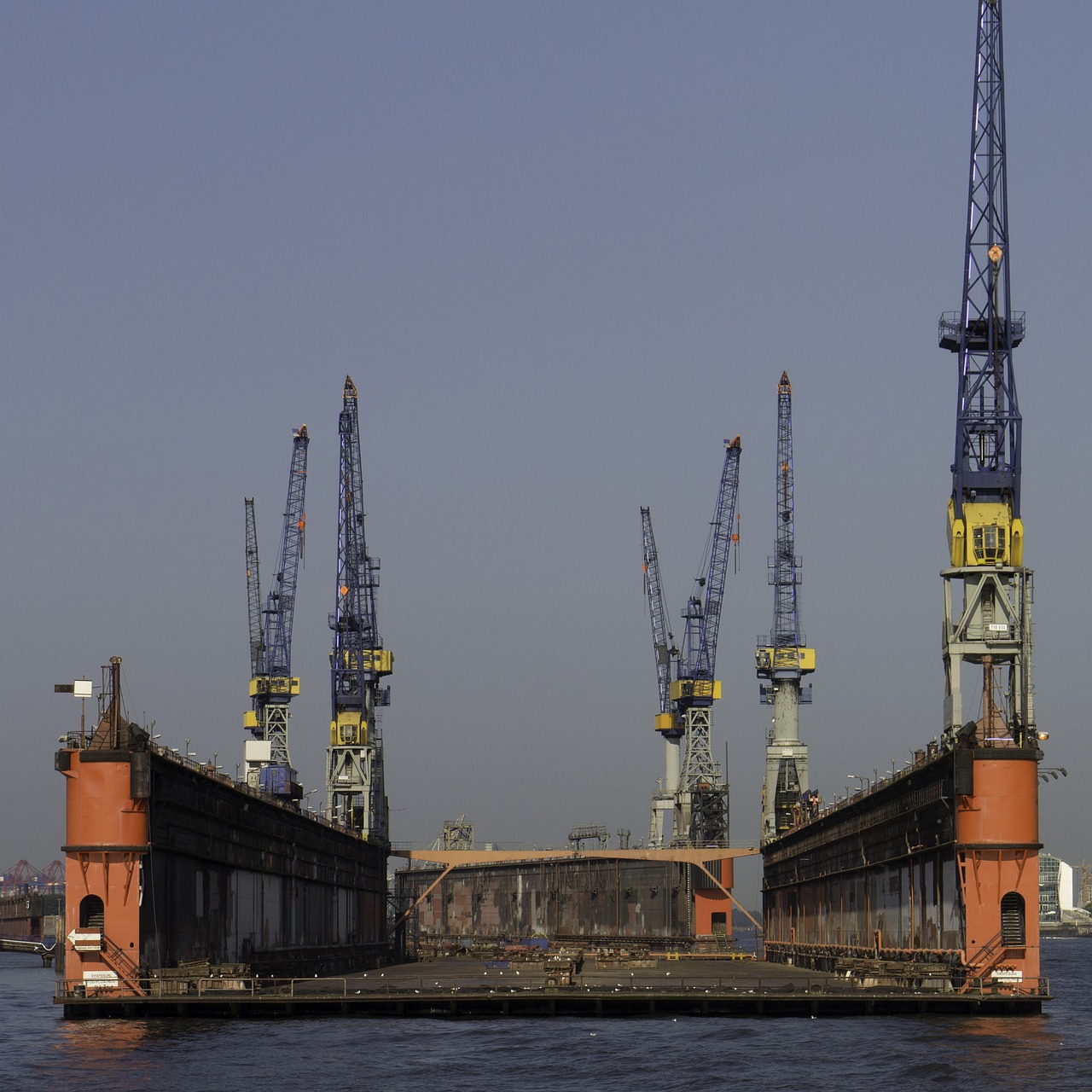 Image - floating dock hamburg port