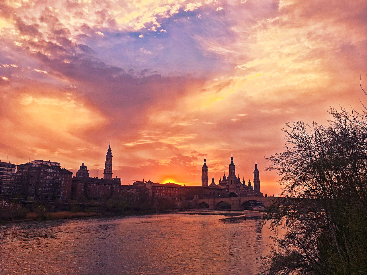 Image - spain church sunset pink red