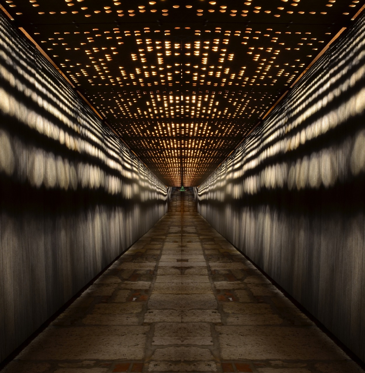 Image - tunnel budapest lighting at night