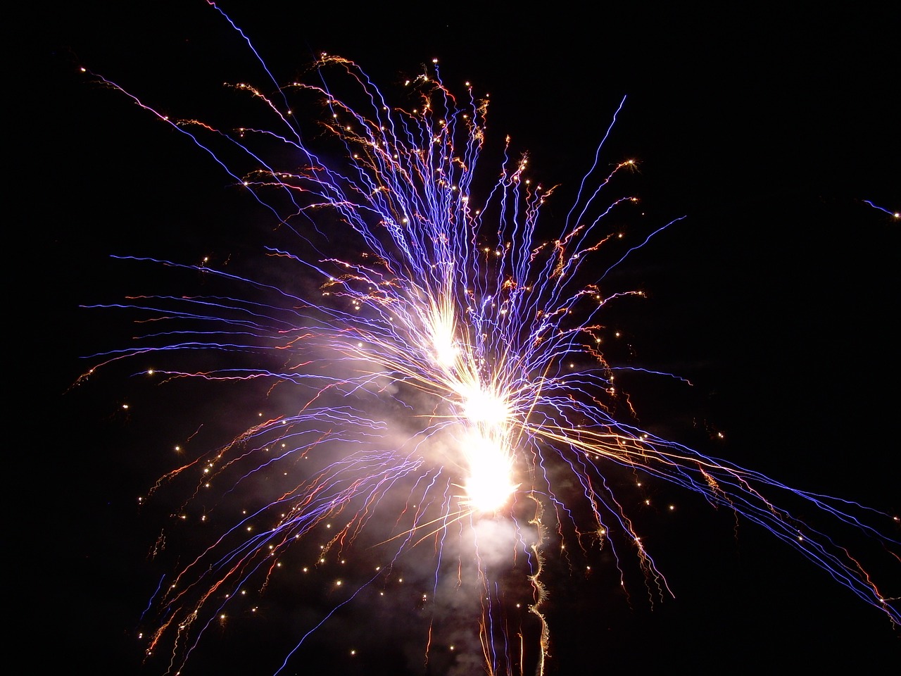 Image - fireworks preview new year s eve
