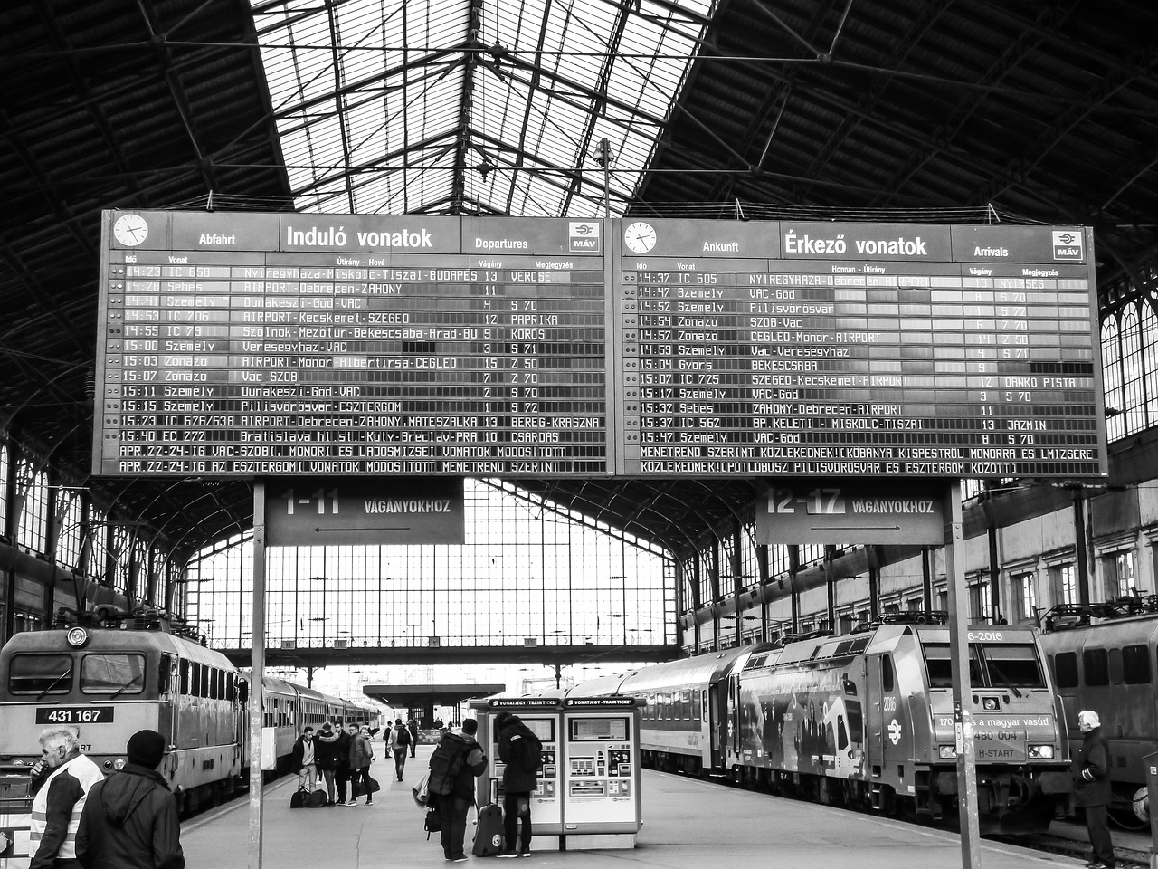 Image - budapest train station