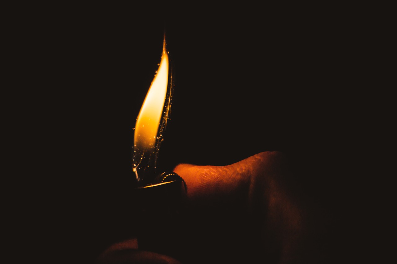 Image - fire lighter light warm burn