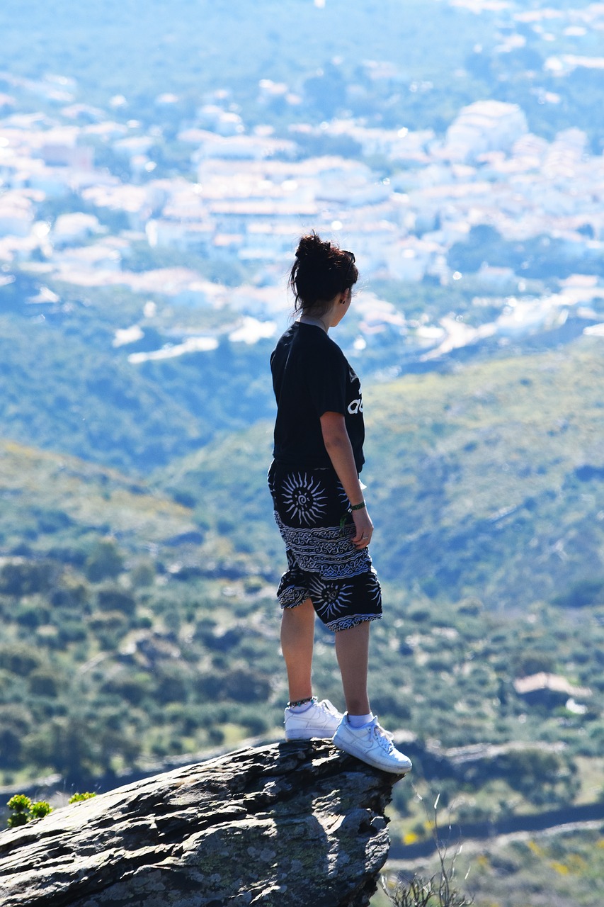 Image - mountainside cliff edge travel