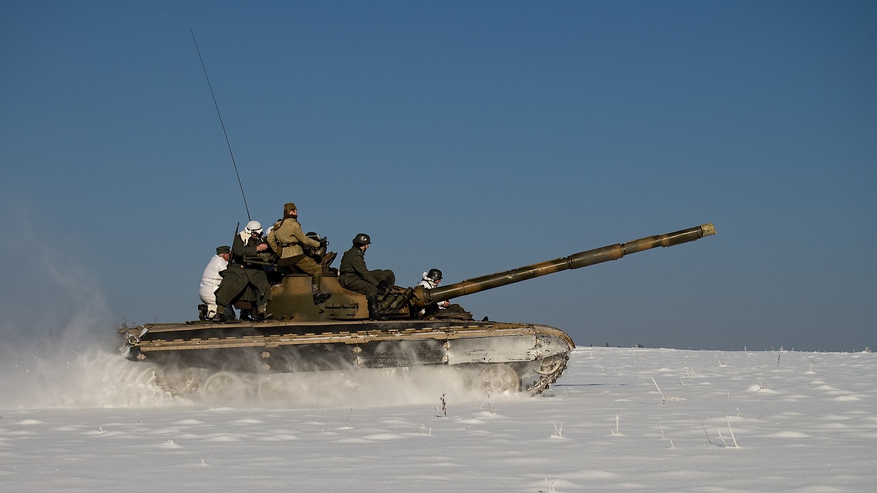 Image - tank t72 military equipment