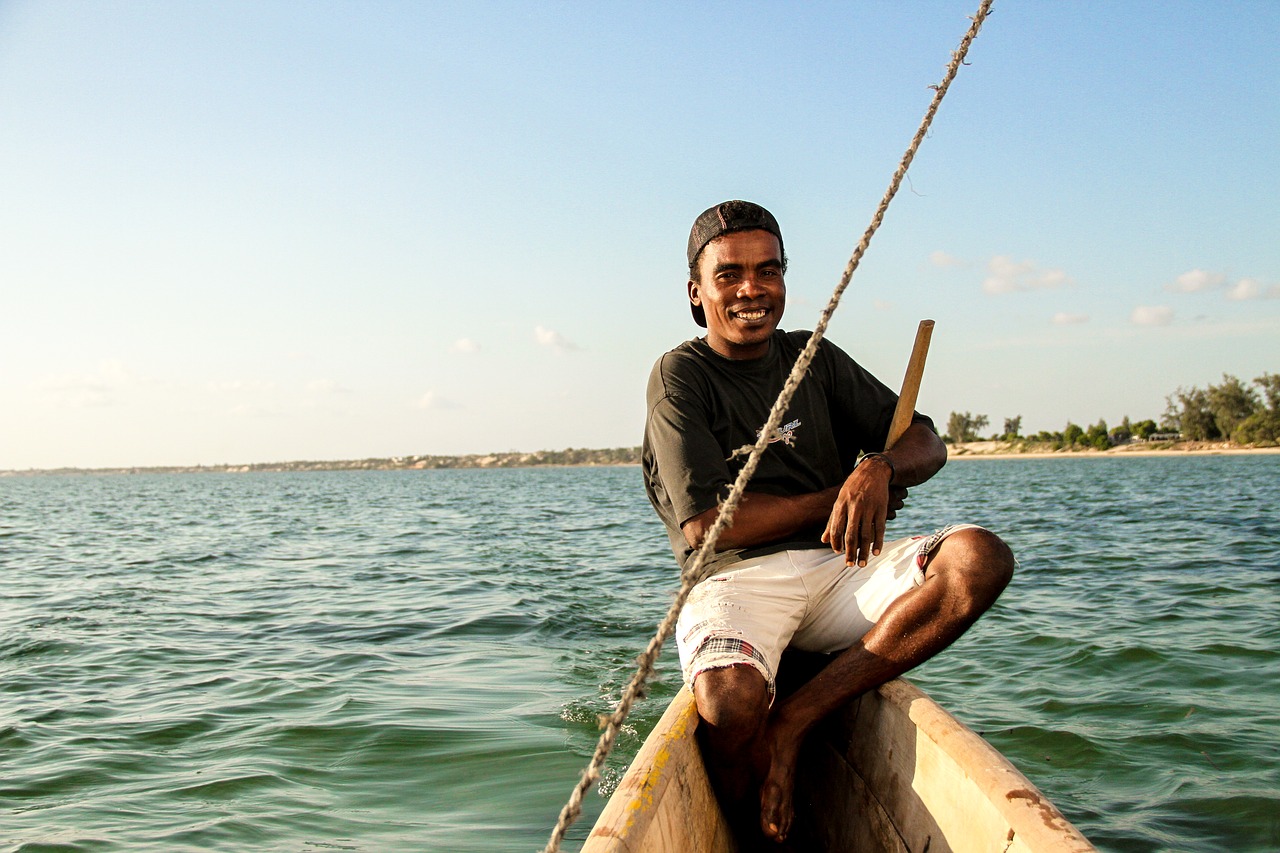 Image - madagascar africa canoe ride beach