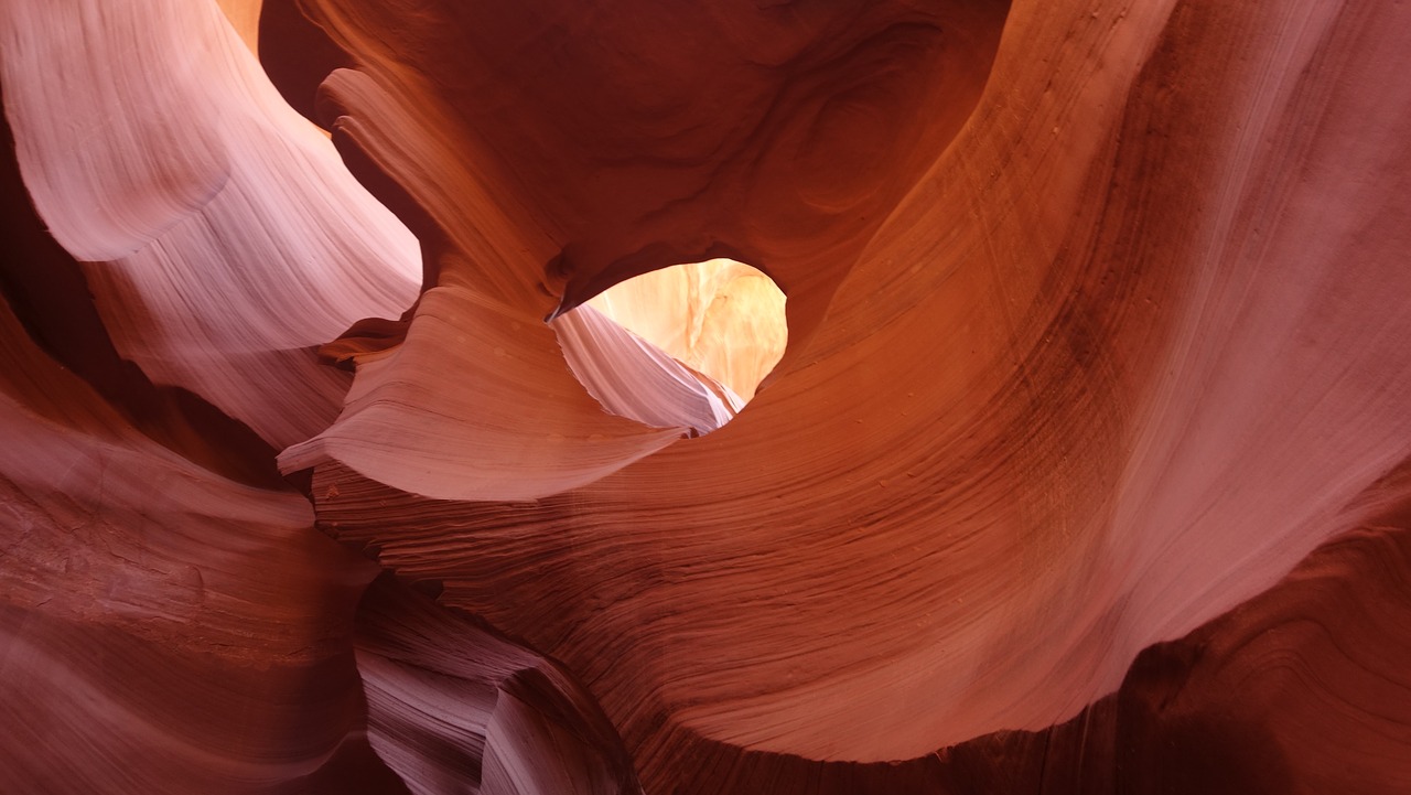 Image - the lower antelope canyon