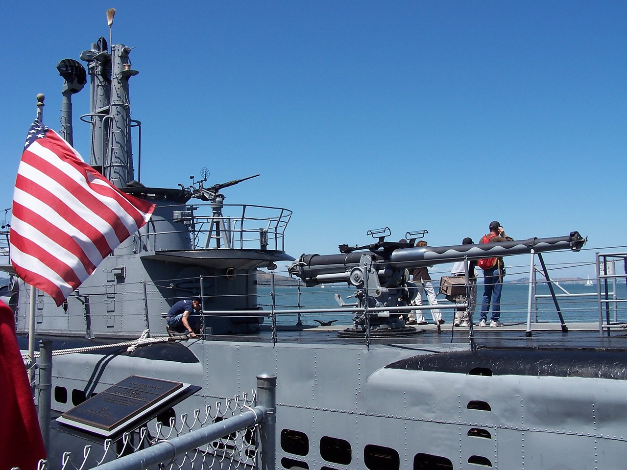 Image - submarine gun ship boat flag