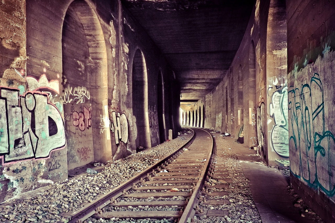 Image - lost places tunnel gleise railway