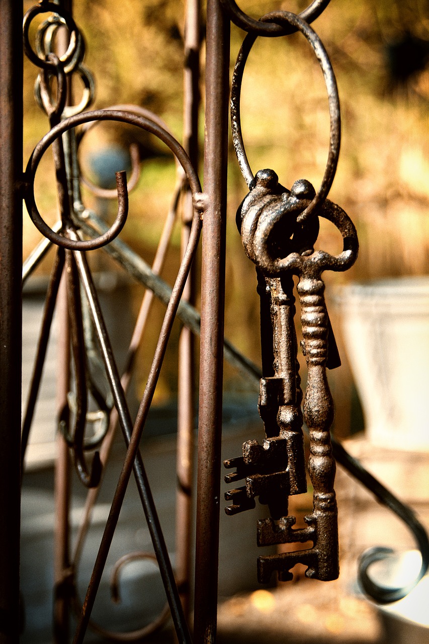 Image - key rusty rusted keychain old