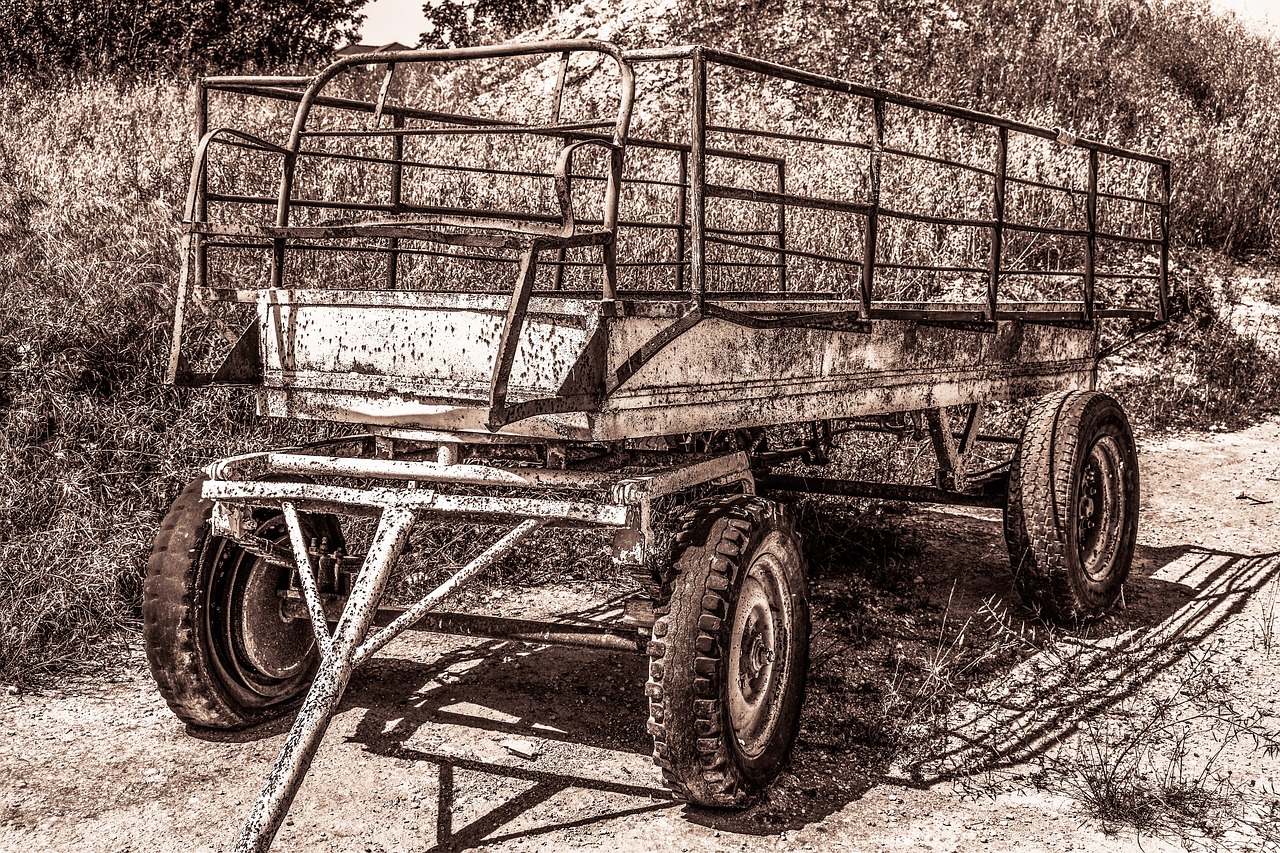 Image - trailer old aged rusty abandoned
