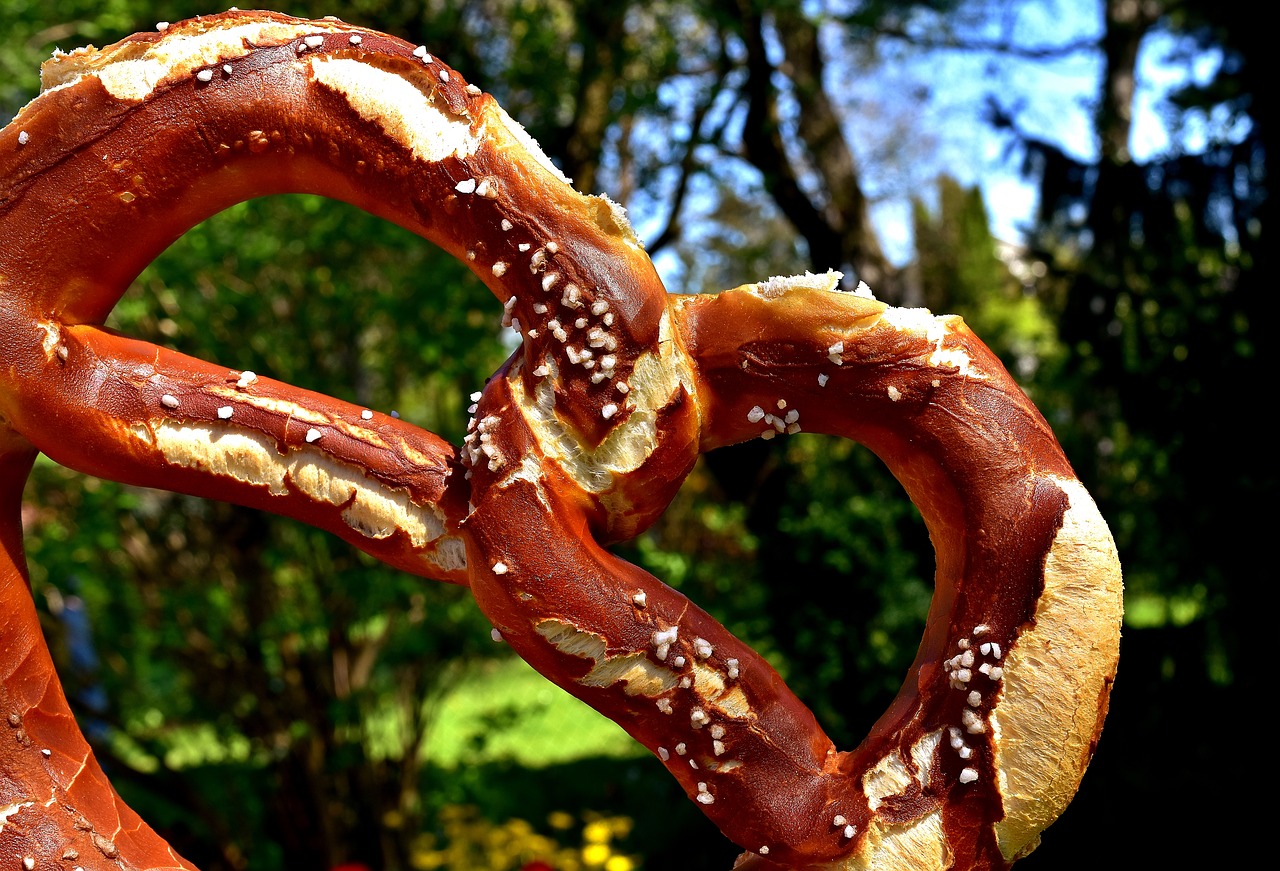 Image - pretzel salt pretzels delicious