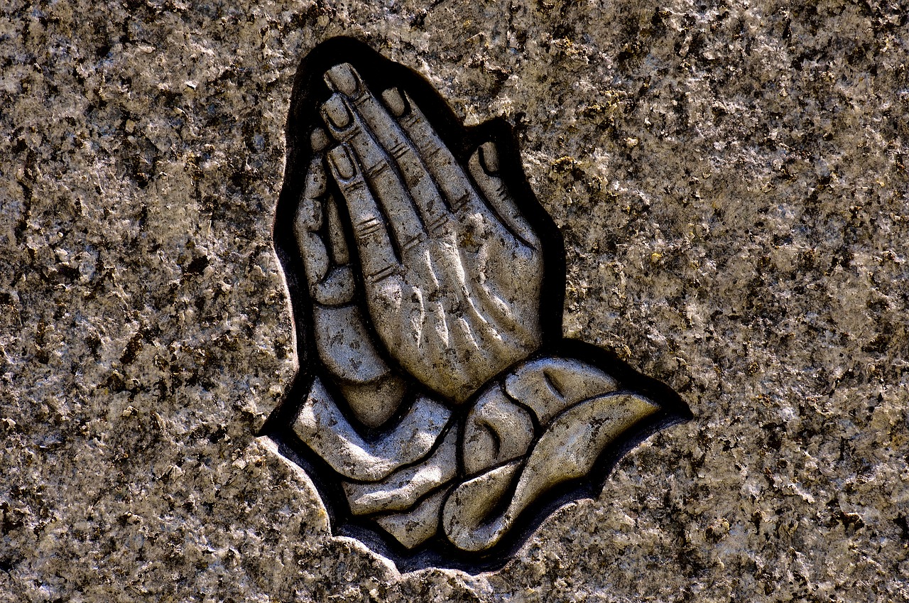 Image - praying hands religious granite