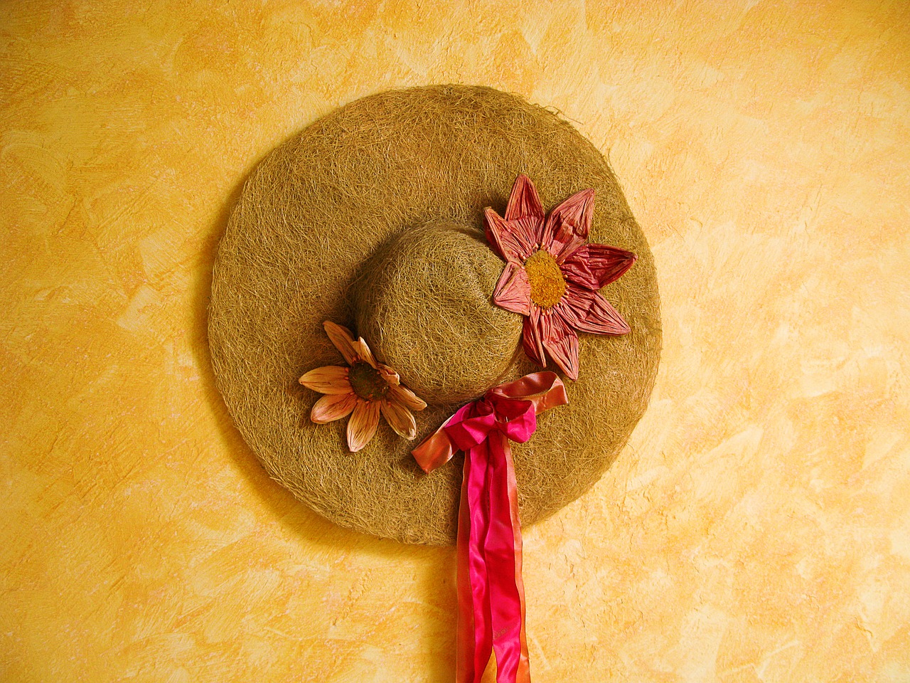 Image - hat color pink decoration decor