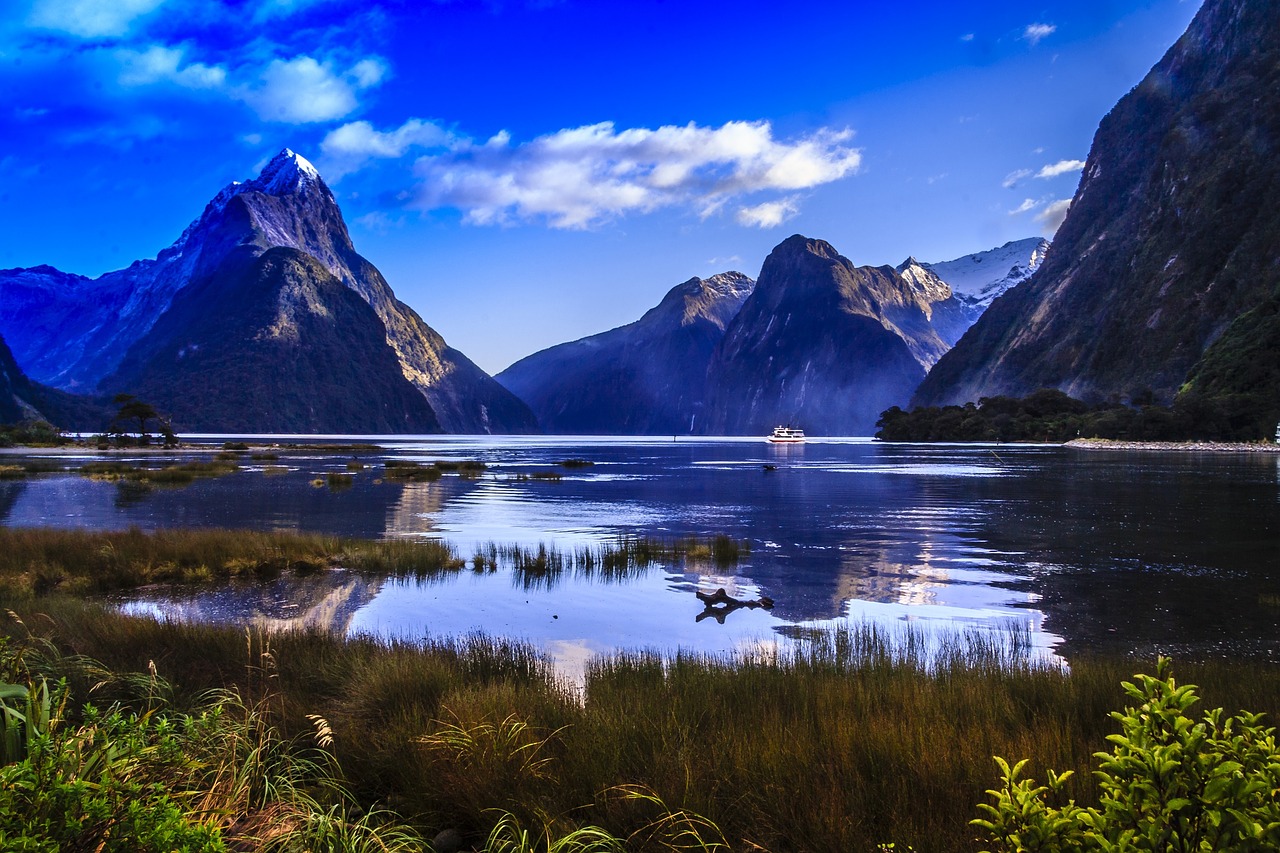 Image - mitre peak milford sound landscape