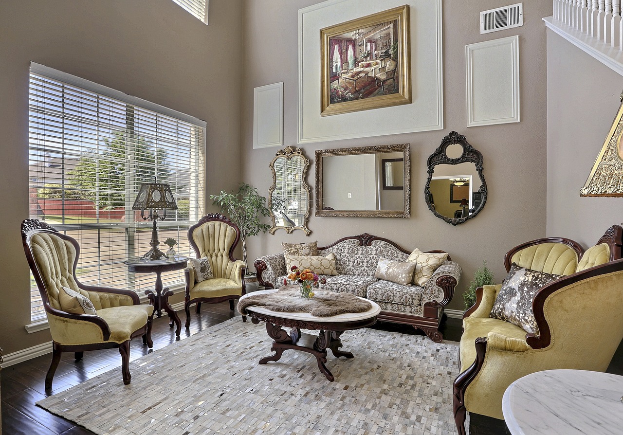 Image - living room style antique chic