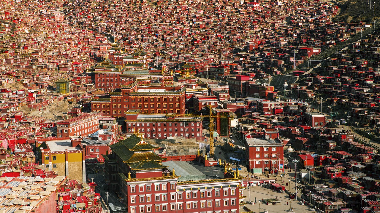 Image - tibet red house seda