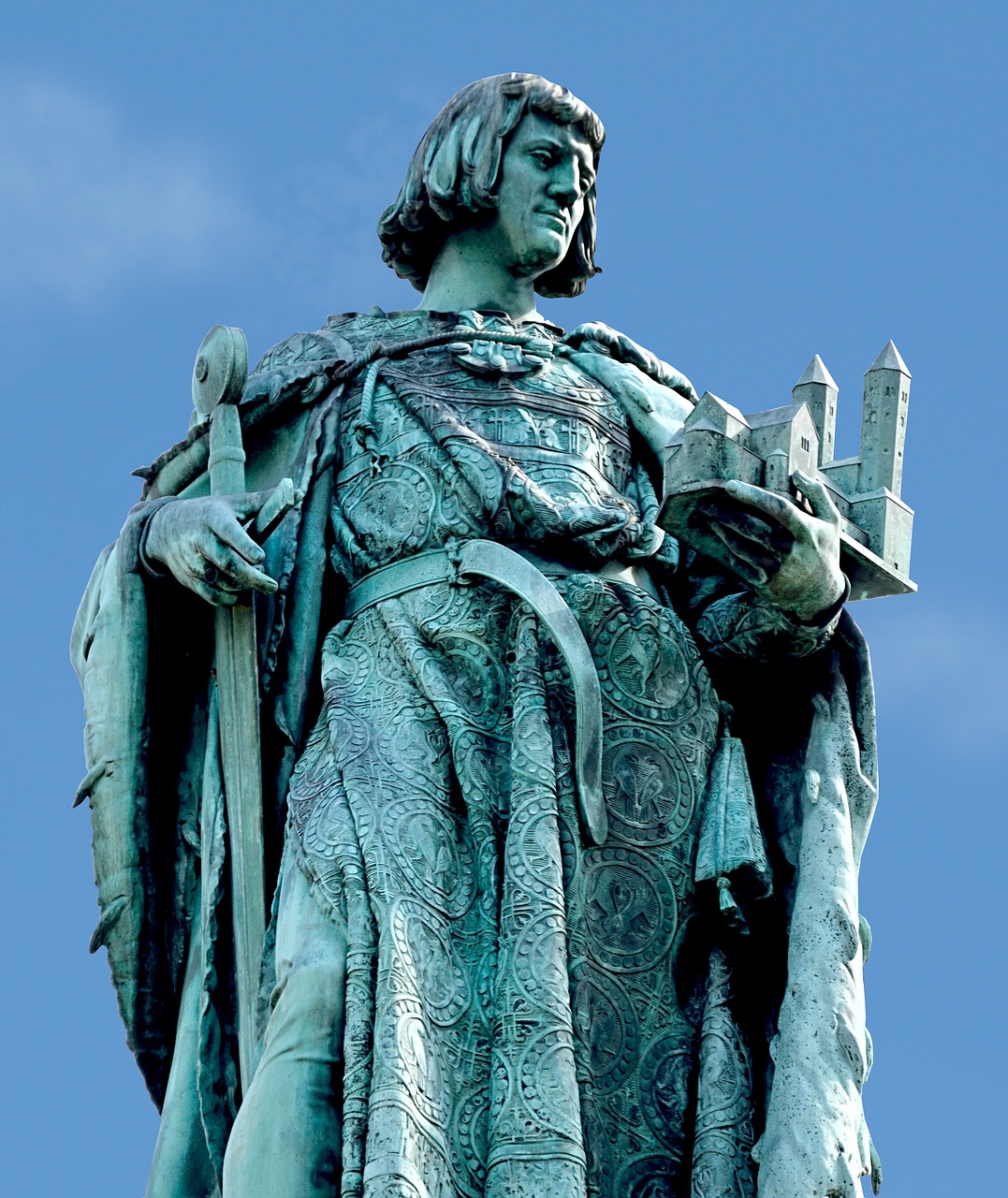 Image - sculpture braunschweig statue