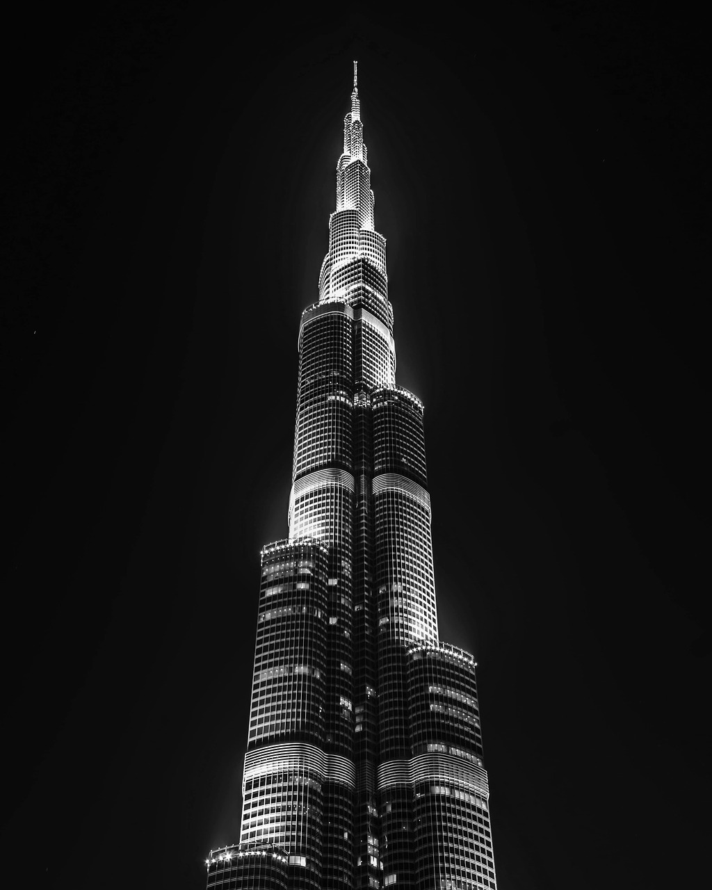 Image - dubai night black and white