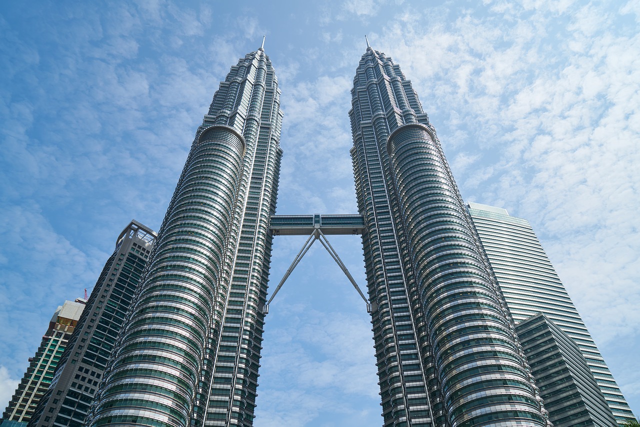 Image - malaysia skyscraper building