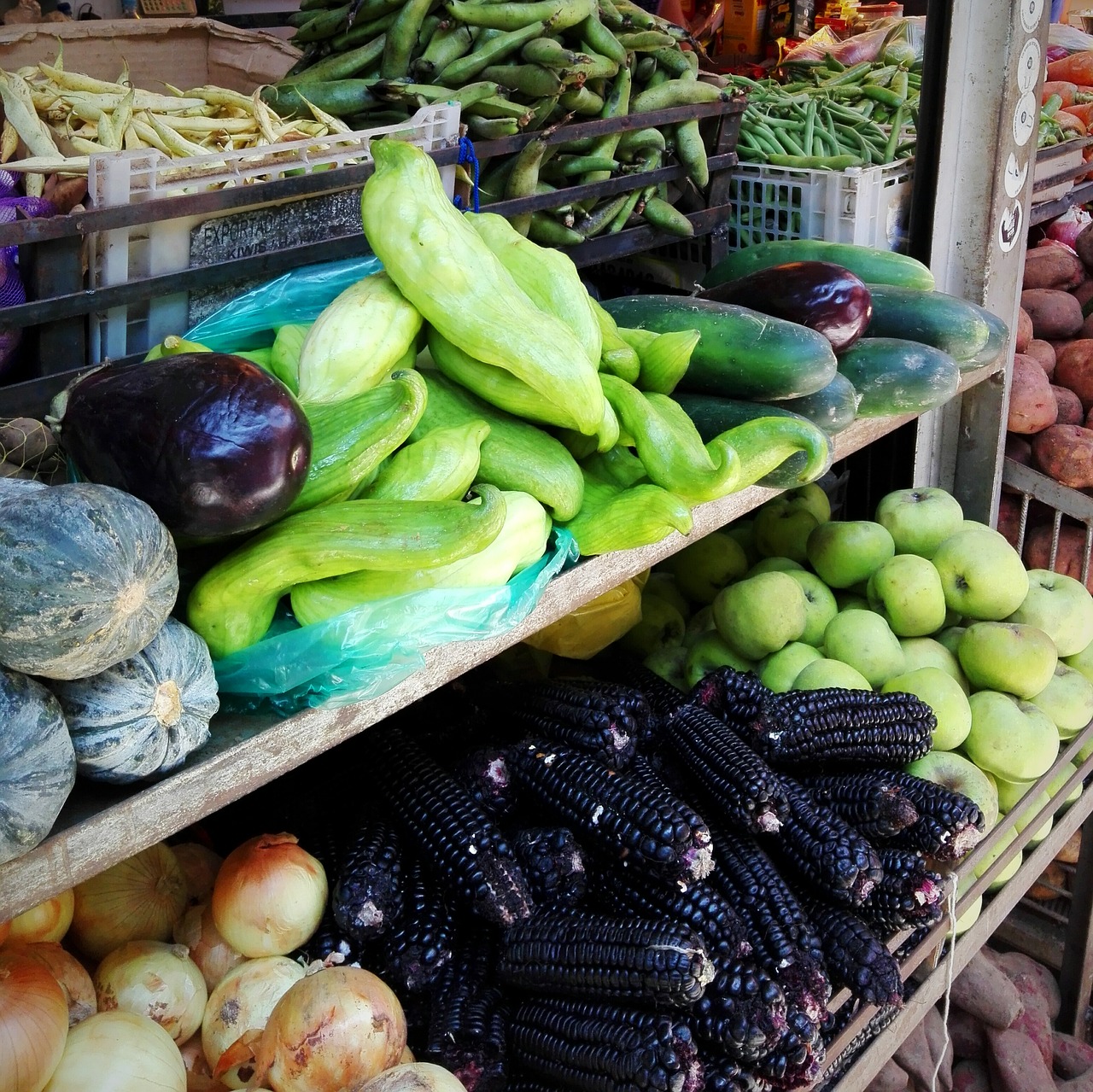 Image - fruit vegetables market sunday