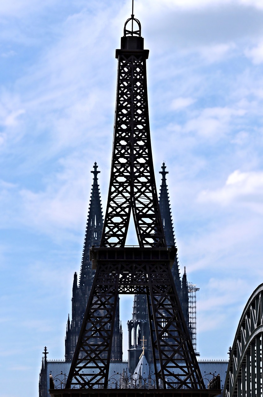 Image - cologne cathedral eiffel tower