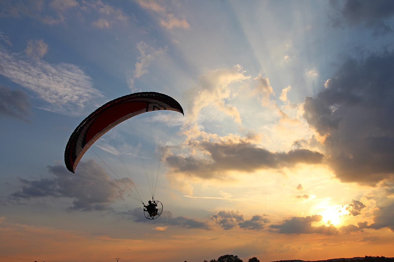 Image - motor glider paraglider air sports