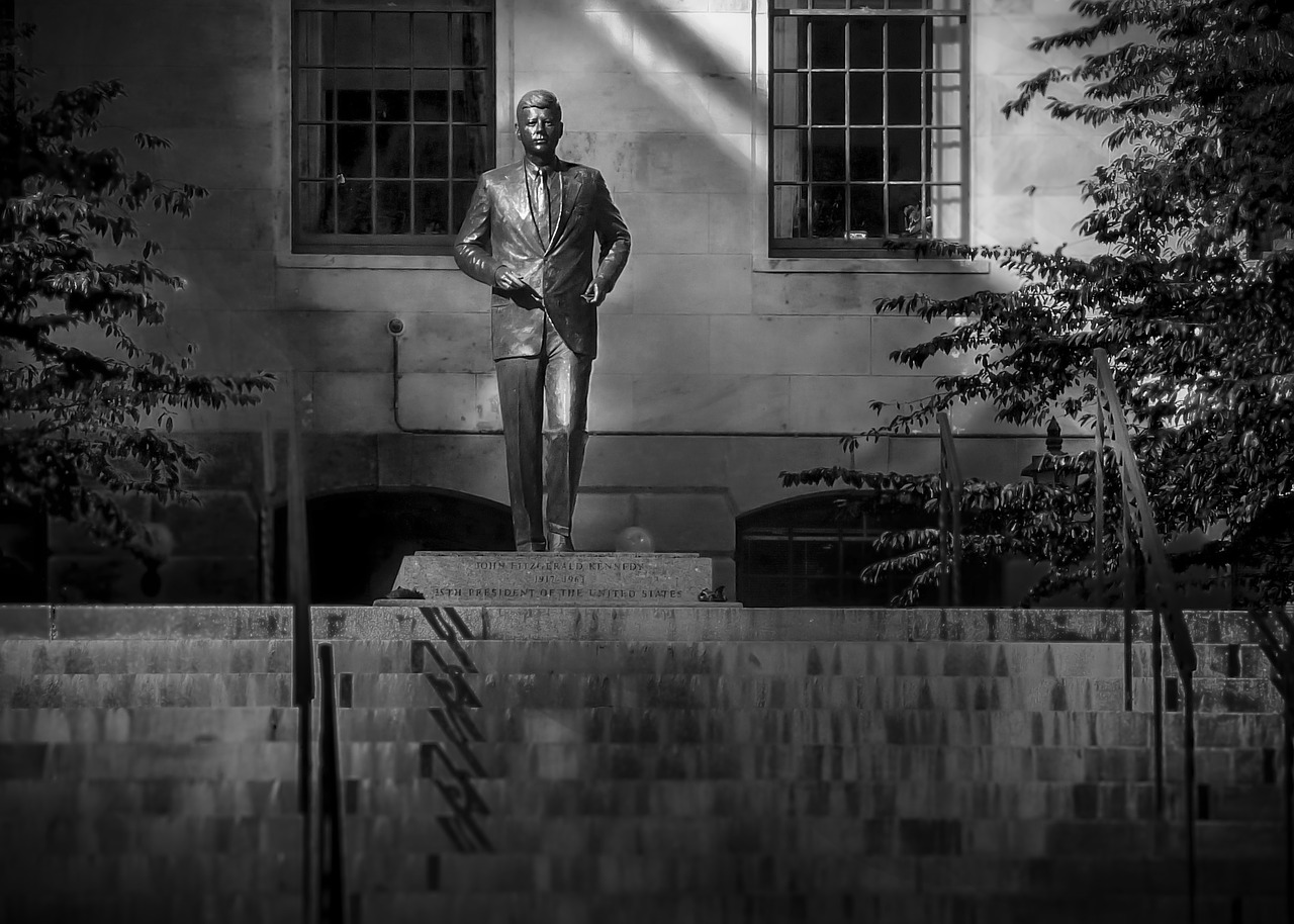 Image - j f kennedy boston statue