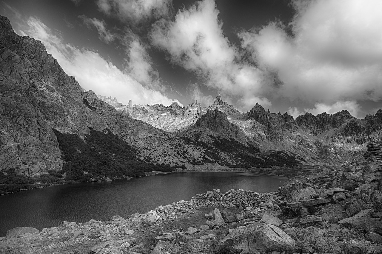 Image - laguna toncek patagonia