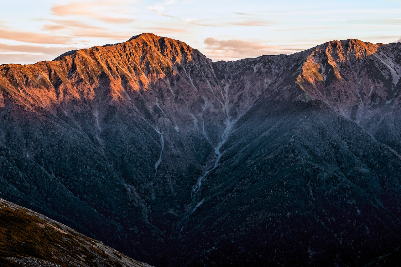 Image - at dusk late autumn 荒川岳