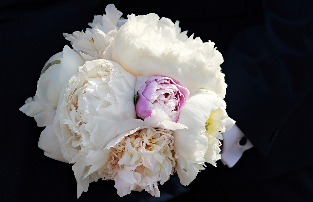Image - bridal bouquet peony bouquet