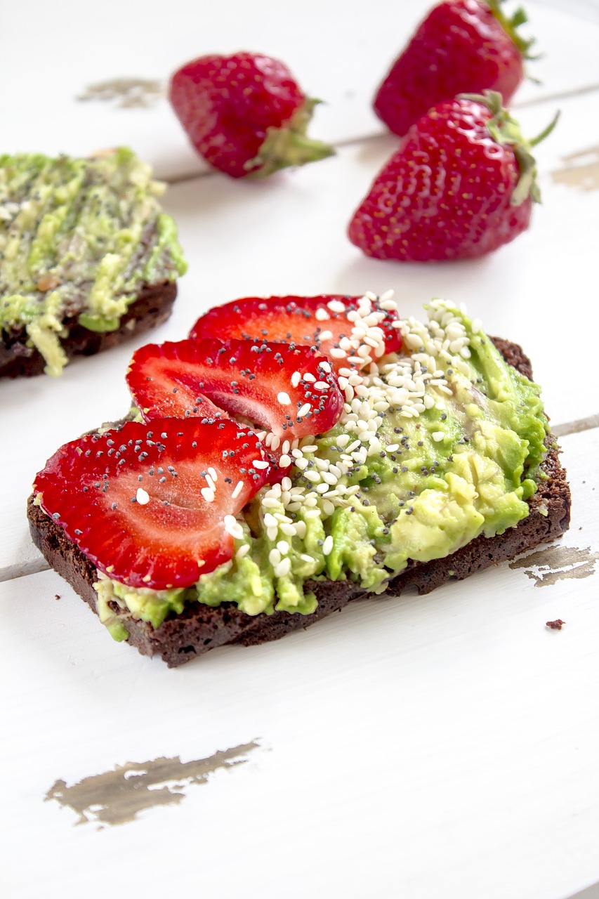 Image - avocado strawberry toast a sandwich