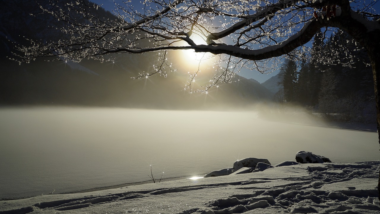 Image - winter lake ice wintry snow