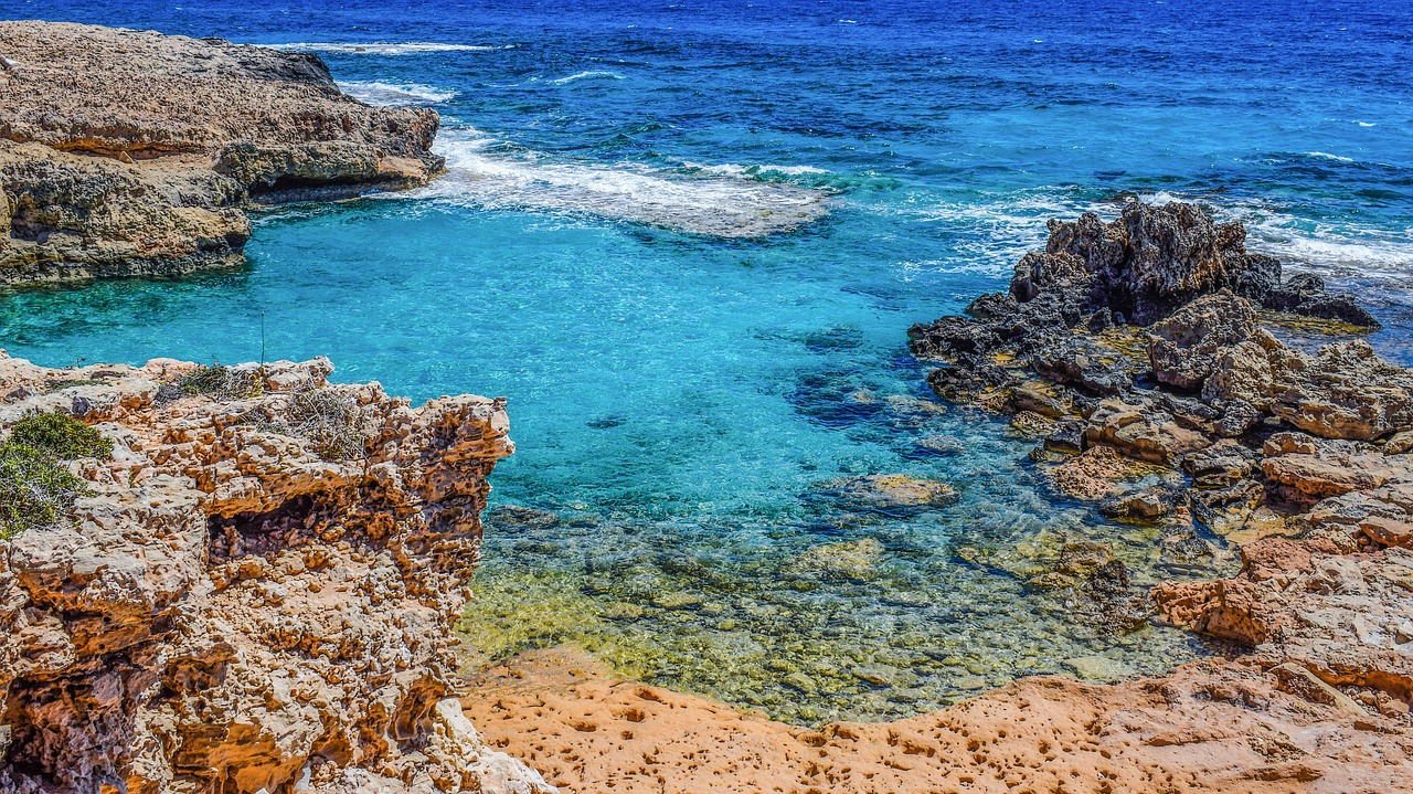 Image - rocky coast lagoon calm serenity