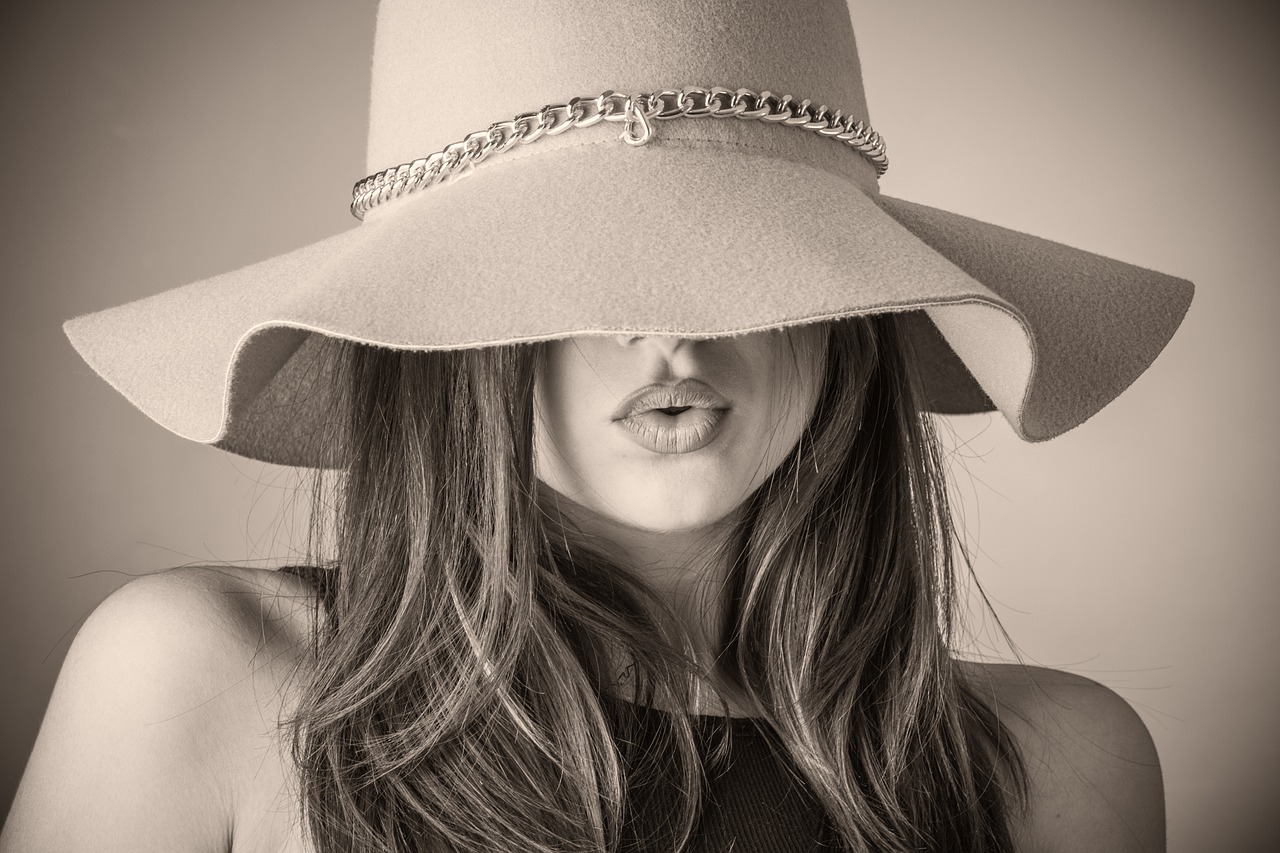 Image - fashion beautiful woman woman hat