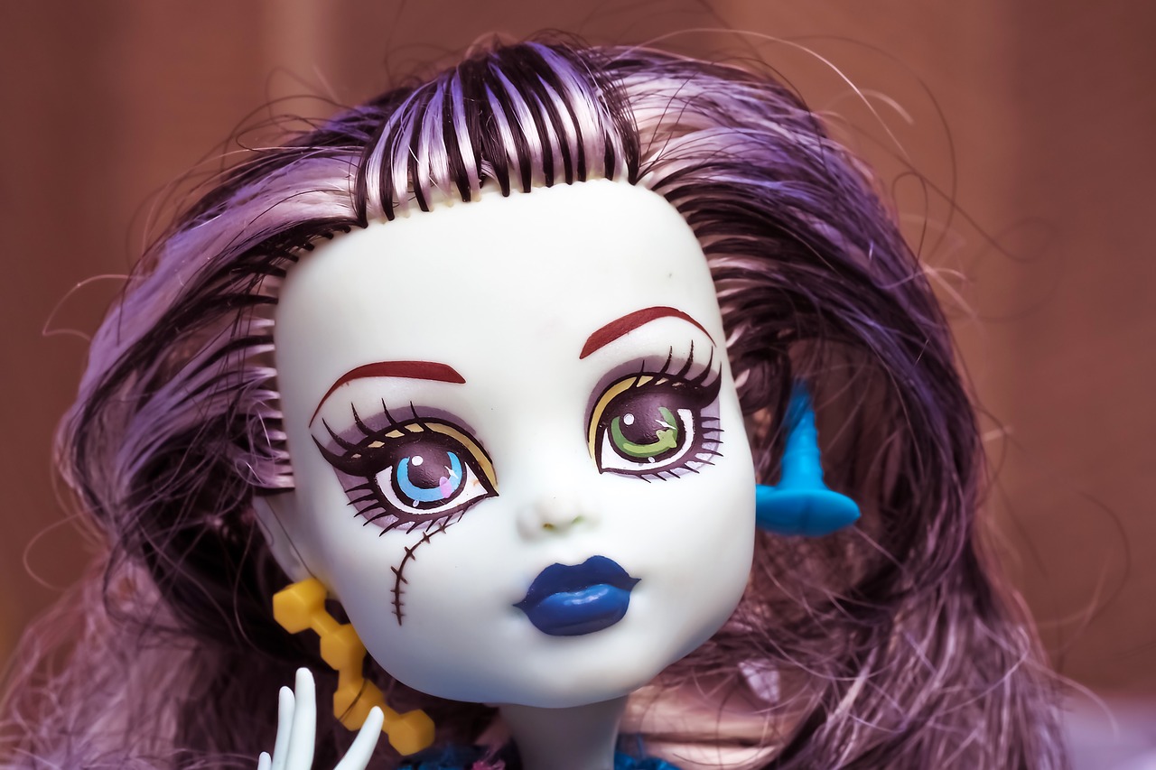 Image - doll gothic horror face halloween