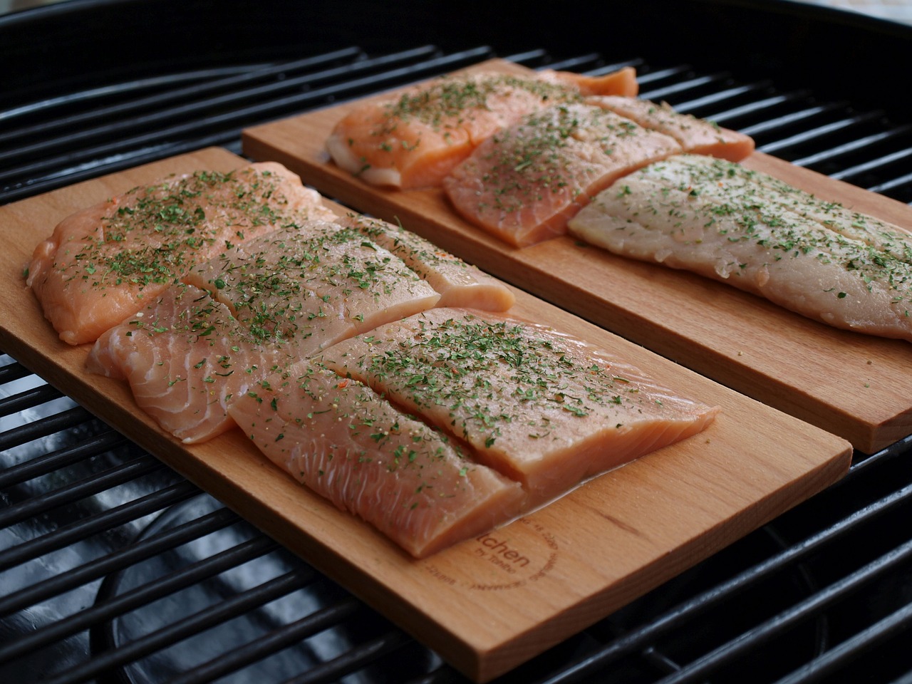 Image - salmon grill fish on a plank