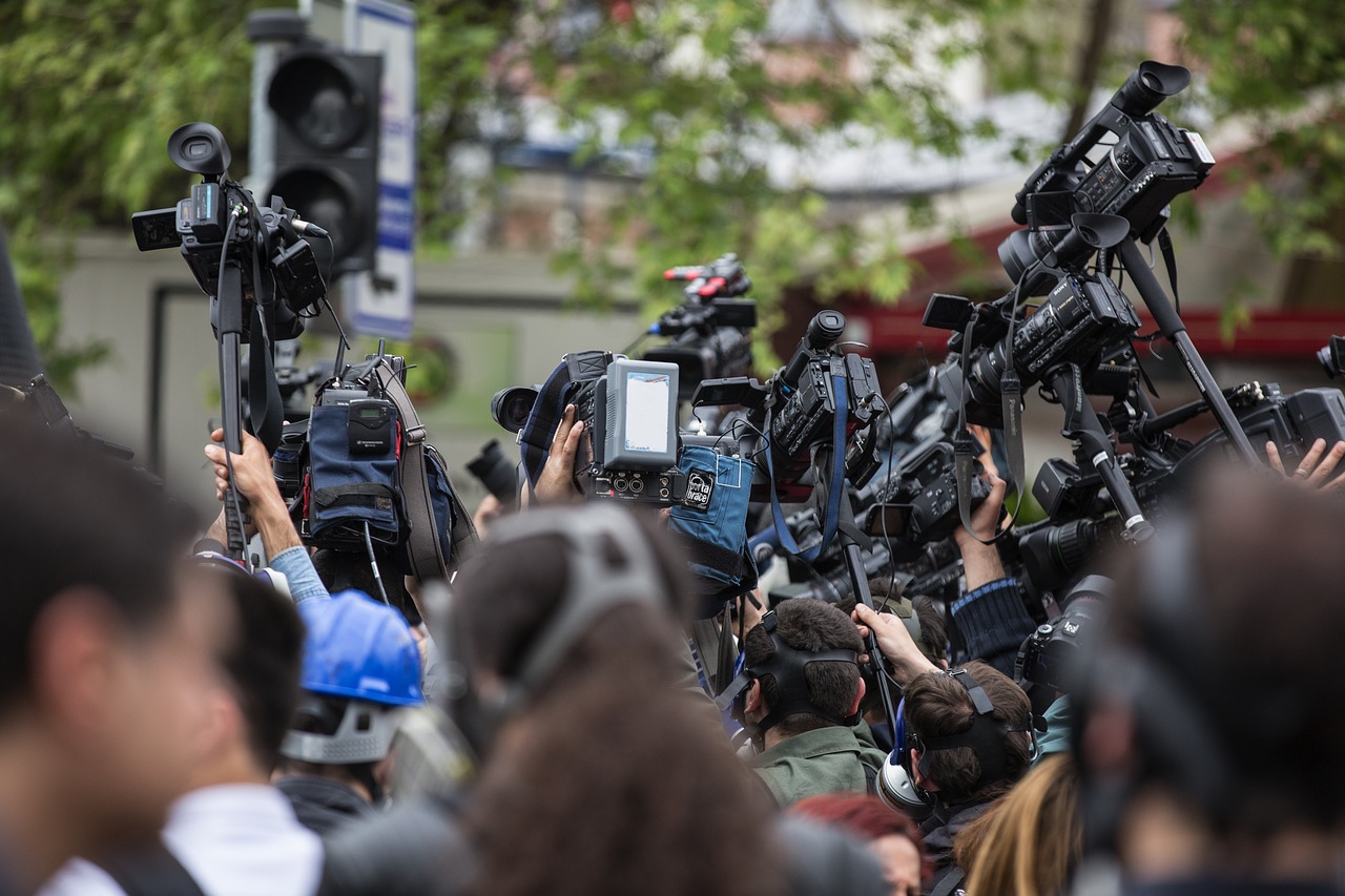 Image - press camera the crowd journalist