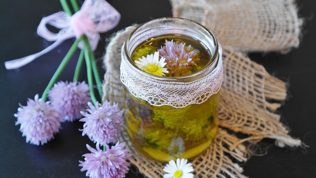 Image - chives oil schnittlauchöl garlic