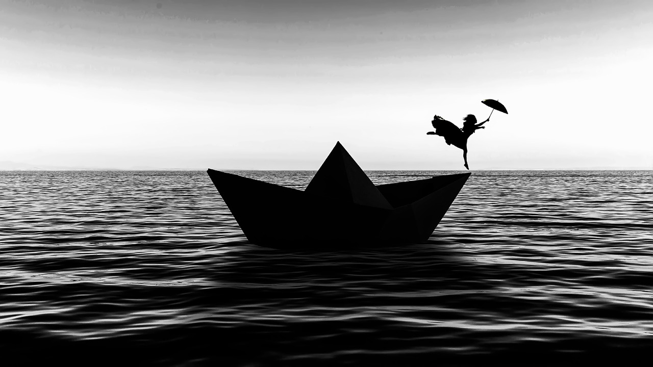 Image - dancing origami ocean