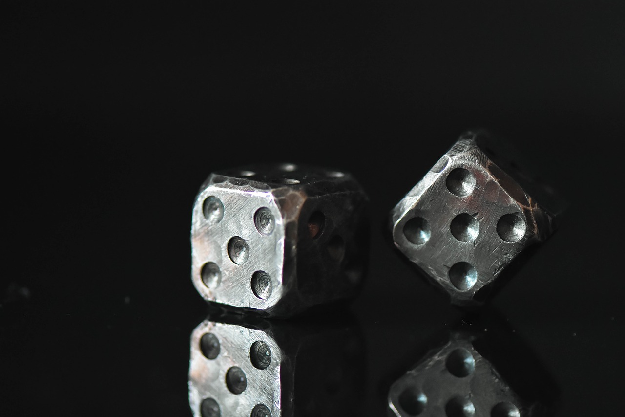 Image - cubes macro view game metal
