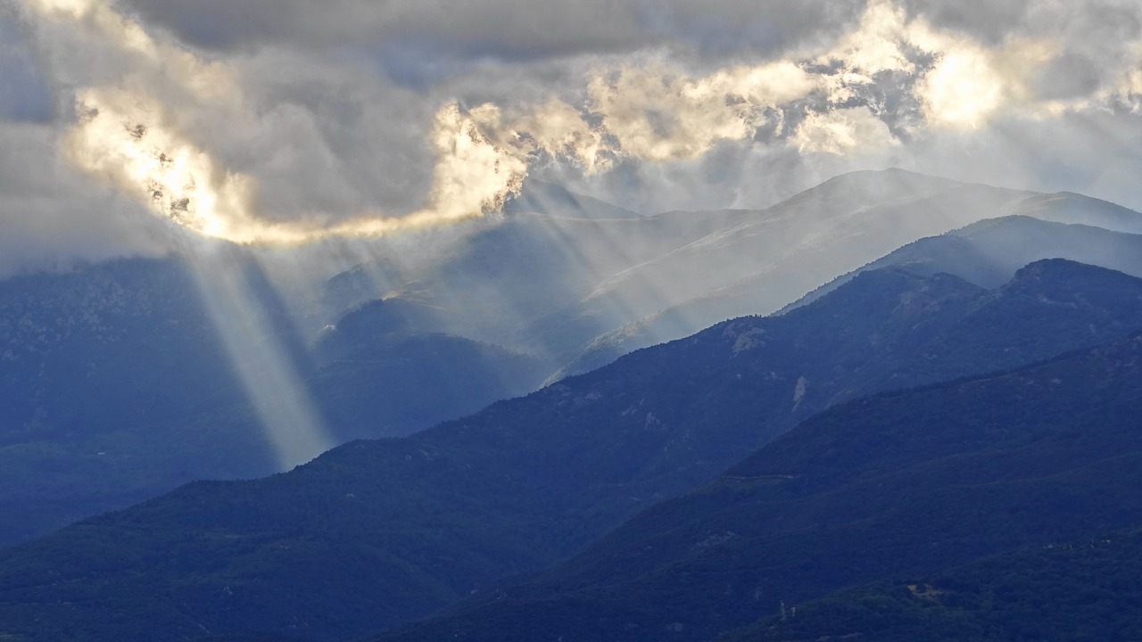 Image - ray of light mountains clouds light