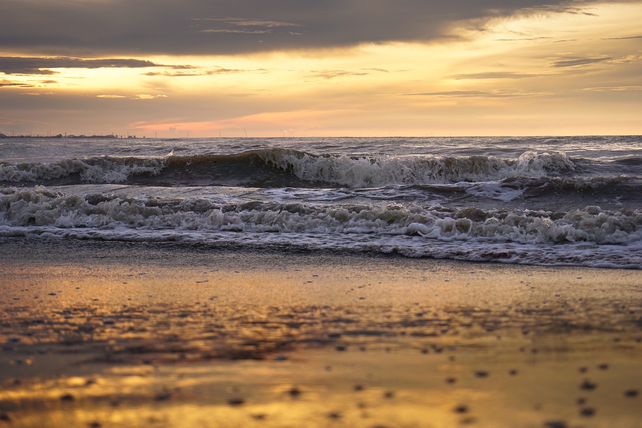 Image - sunset ocean wave aceh golden