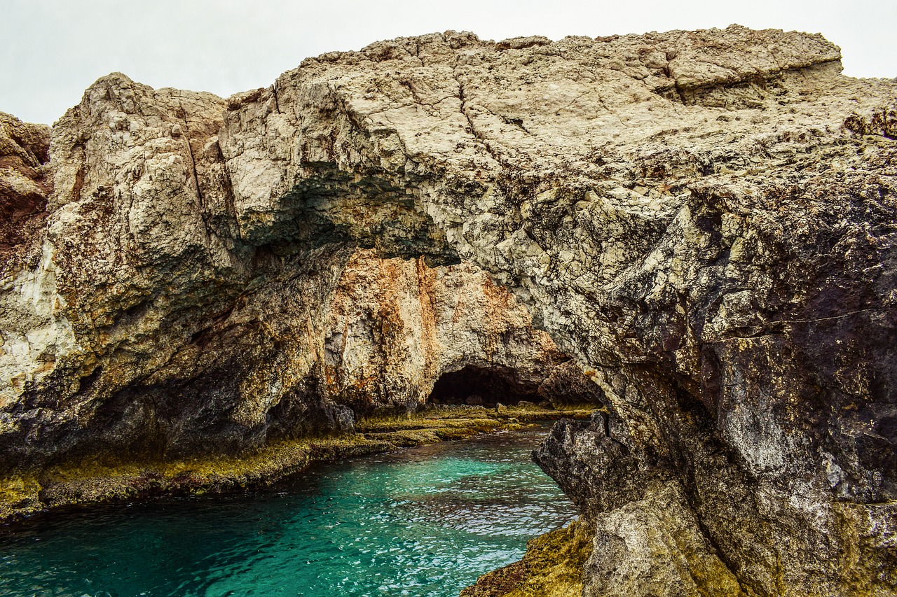 Image - natural arch rocky formation