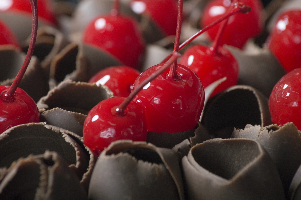 Image - cherries chocolate dessert food