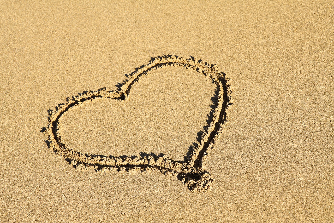 Image - background beach coast heart love