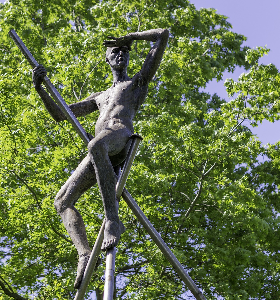 Image - garden sculpture grand passeur