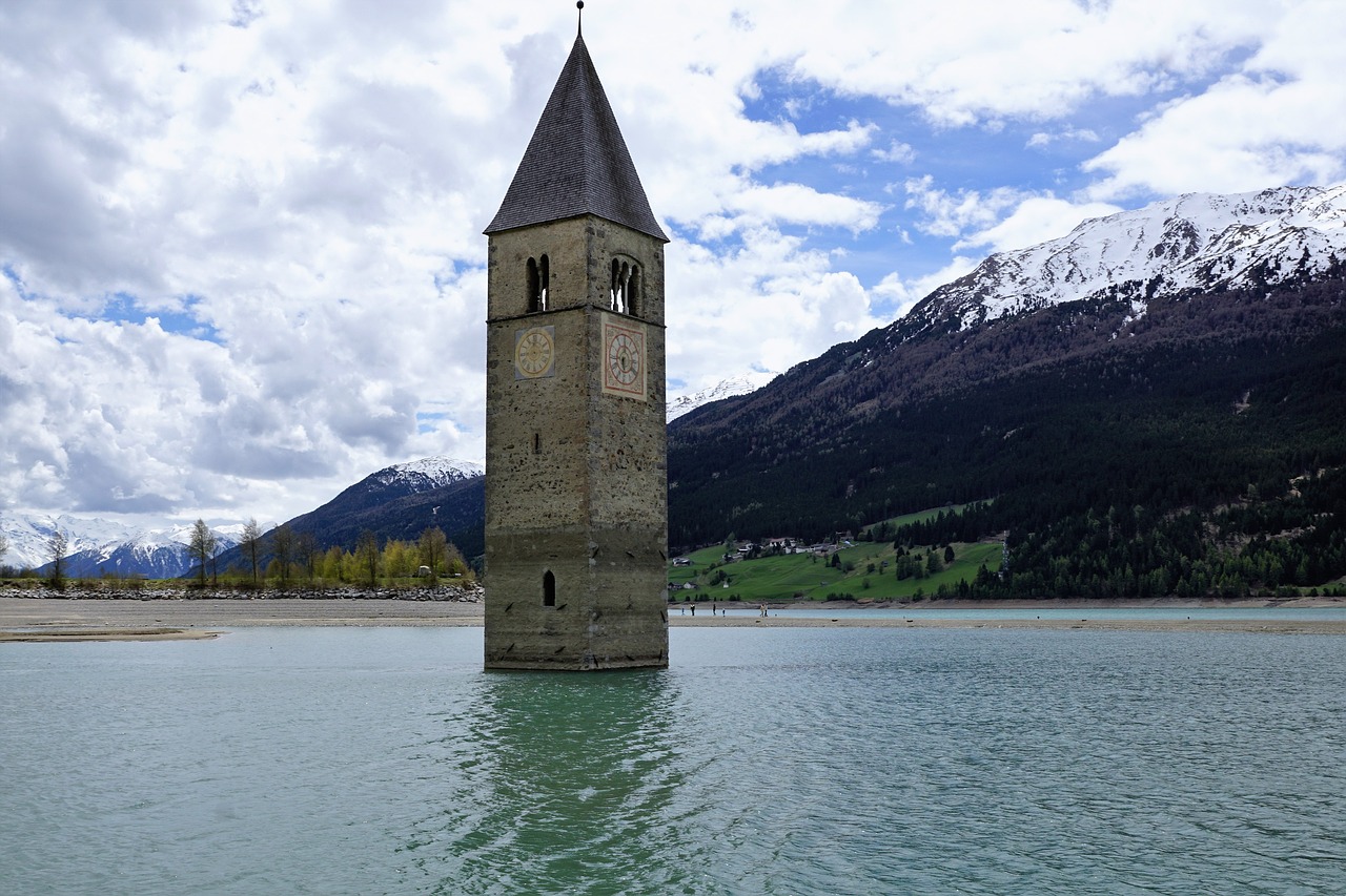 Image - reschensee curon venosta resia lake
