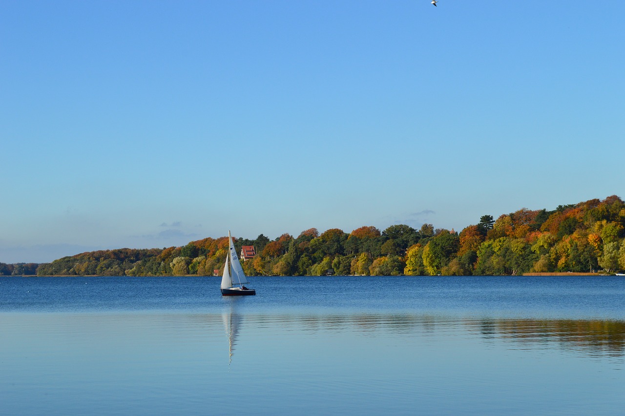 Image - boat lake water blue sky sail