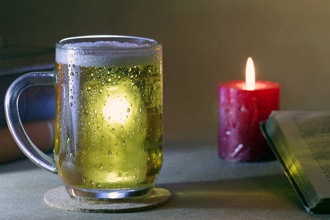 Image - beer clear a pint cup the drink