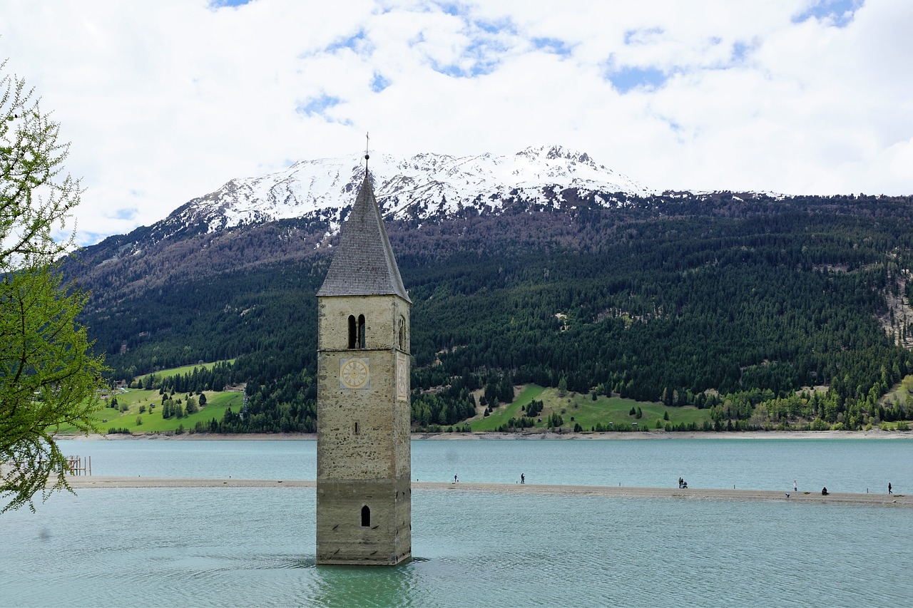 Image - reschensee curon venosta resia lake